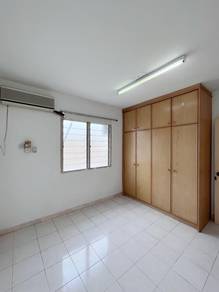 Apartment For Rent in Greenlane Heights Block A
