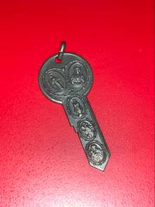 Seven Saints Key Necklace