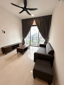 Condominium For Rent in Paragon Suites @ CIQ