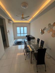 Condominium For Rent in Metropolitan Square
