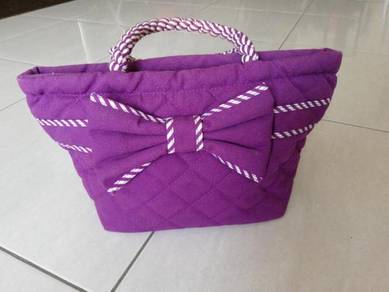 Naraya clutch bag
