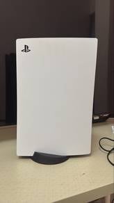PS5 Disc Edition 825GB – Like New! 🎮