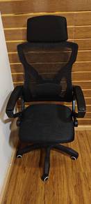 Ergonomic Mesh Office Chair with Headrest & Lumbar