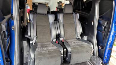Seat vellfire golden eyes 7 seater untuk hiace
