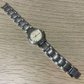 Seiko 7N01-0BA0 Watch 100% Original Use