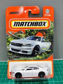 Matchbox 2018 Dodge Charger white