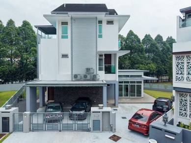Bungalow House For Sale in USJ Heights,SGR