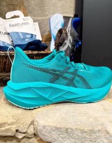 Asics novablast