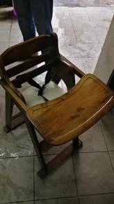 Brown Wooden Solid Foldable Baby Chair TR948