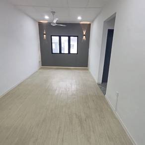 Apartment For Sale in Flat Taman Pelangi Indah