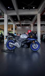 Yamaha R15