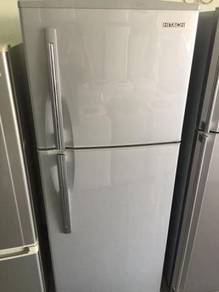 Hitachi Big Fridge Freezer Peti Sejuk Refrigerator