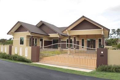 Bungalow House For Sale in Petaling Jaya,SGR