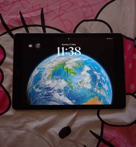 Ipad6 128 GB Free Casing CONDITION LIKE NEW