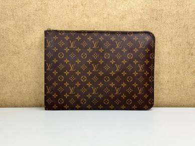 [RAYA SALES] Louis Vuitton M53456 Poche Documents