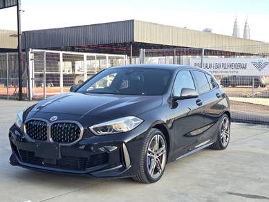 2022 BMW 135i M135i xDrive 