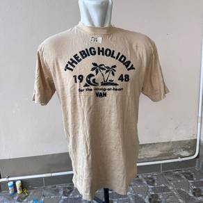 Van Jac "The Big Holiday 1948" graphic t-shirt.