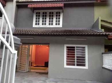Room in Ayer Keroh, MLK