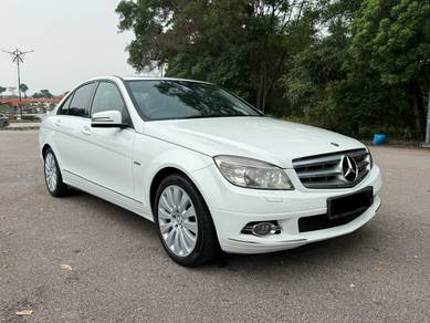 Mercedes Benz C200 C200 CGI BLUE EFFICIENCY AVANTGARDE in Johor Bahru, JHR