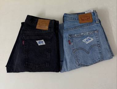 Levi’s Jeans sz 28 Combo:….