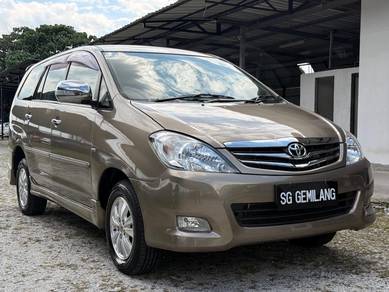 2011 Toyota Innova G