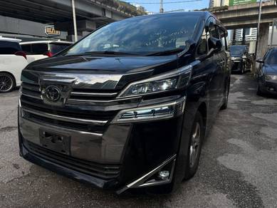 Toyota Vellfire V in KL City, KUL