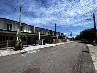 Terraced House For Sale in Tuaran,SBH