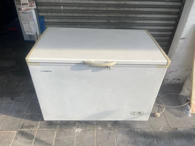 Faber chesst freezer 378L tiptop condition
