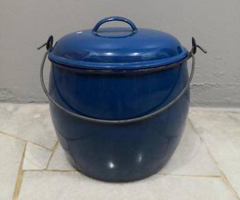 Periuk ayan antique enamel pot