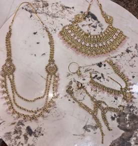 Indian Bridal Jewellery Set with Pink Stones
