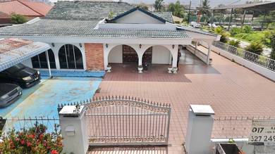 Bungalow House For Sale in Klang,SGR