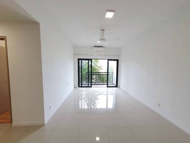Service Residence For Rent in Suria Residence