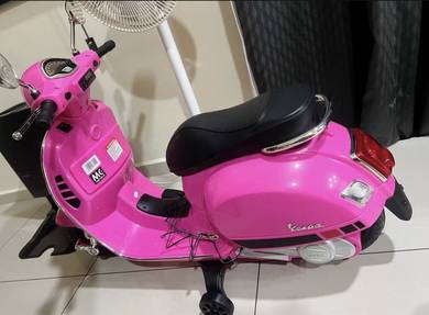 Scuter budak