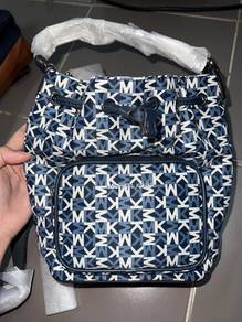 Michael Kors Khai Small Bucket Shoulder Crossbody