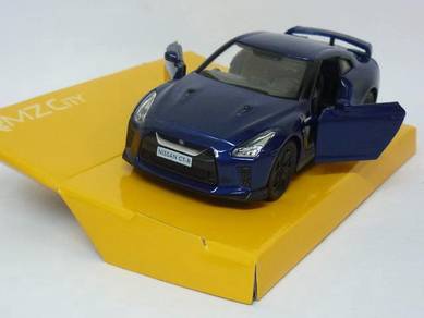 Nissan SKYLINE GTR R35 1/36 blue w black rims