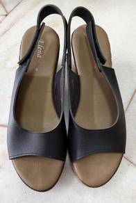 Elena Shoes (Length:25cm) 
