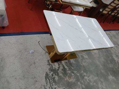 meja makan 120×70cm