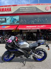 Yamaha R15