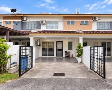 2-storey Terraced House For Sale in Bandar Saujana Putra,SGR