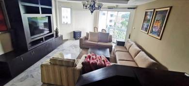 Condominium For Rent in The Colonnades Condominium