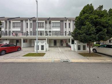 Townhouse For Sale in Sepang,SGR