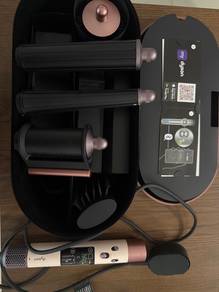 Dyson Airwrap i.d. Complete Set Used Once