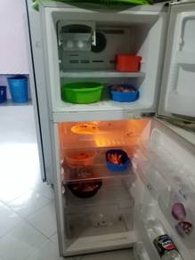 Peti sejuk Dalam keadaan baik