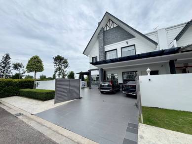 Semi-Detached House For Sale in Tebrau,JHR