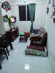 Apartment For Sale in Pinang Emas Flat