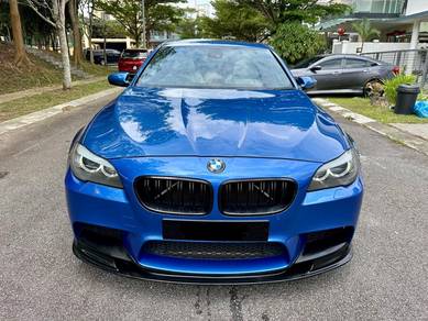 2012 BMW M5 (CBU)