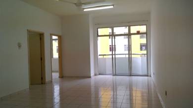 Apartment For Sale in Lagoon Perdana
