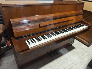 Use Neer Piano