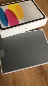 Apple I pad keyboard and pen