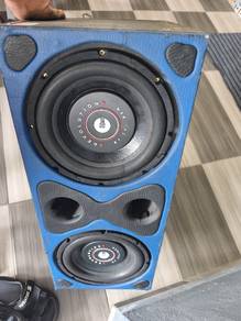 Car speaker 